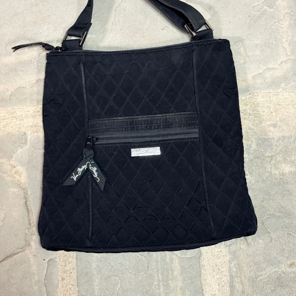 Vera Bradley Quilted Black‎ Crossbody Bag Leopard Print Lined Zip Front Pocket